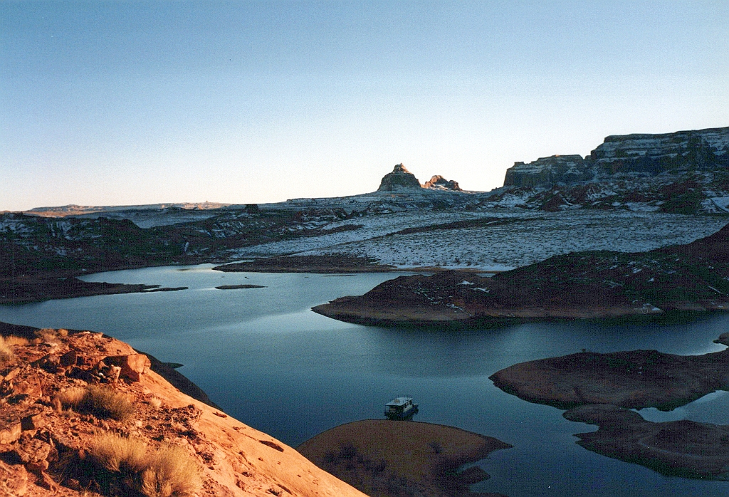 1997 - USA 34 (Lake Powell, UT - Face Canyon).jpg